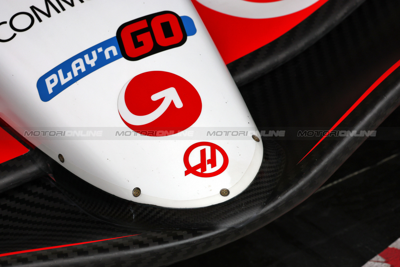 TEST BAHRAIN, Haas VF-25 nosecone.

27.02.2025. Formula 1 Testing, Sakhir, Bahrain, Day Two.

- www.xpbimages.com, EMail: requests@xpbimages.com © Copyright: Batchelor / XPB Images
