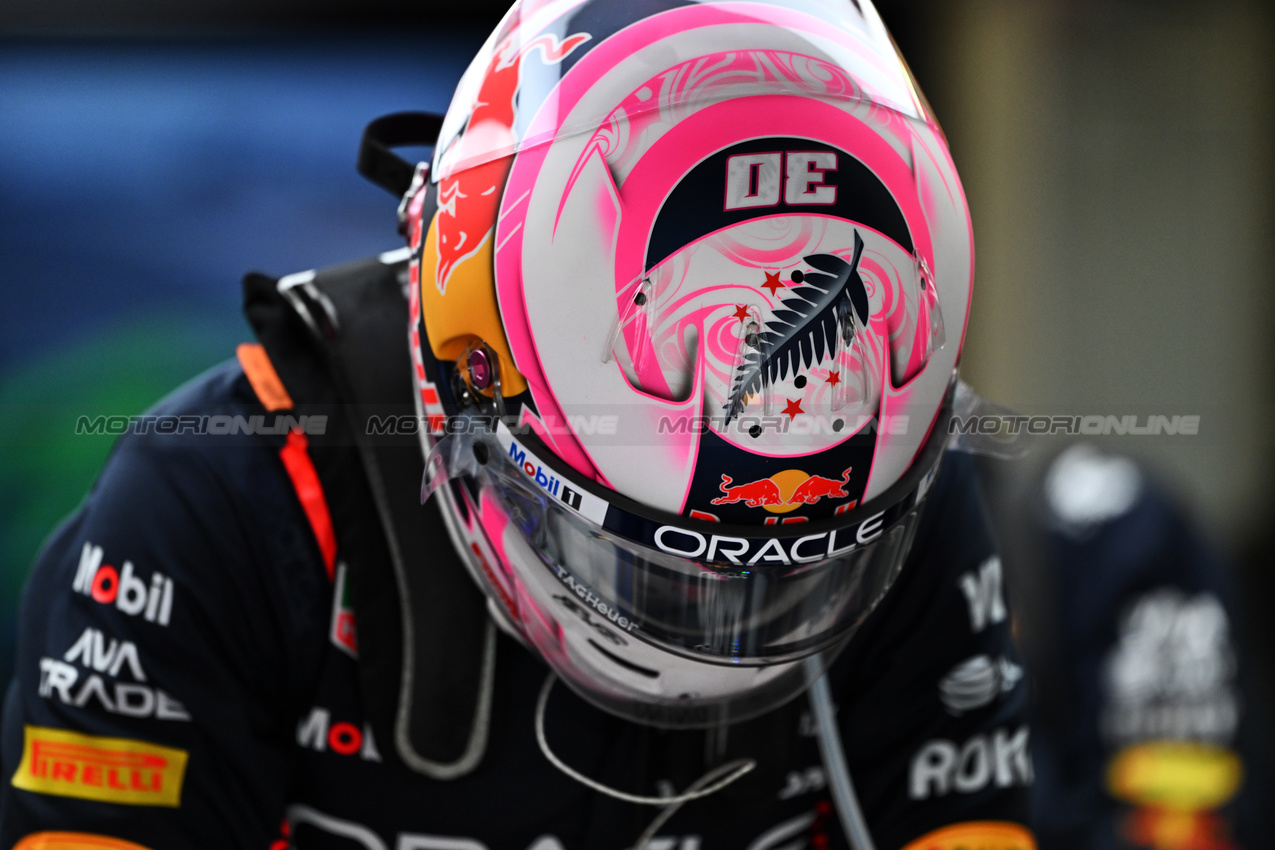 TEST BAHRAIN, Liam Lawson (NZL) Red Bull Racing.

27.02.2025. Formula 1 Testing, Sakhir, Bahrain, Day Two.

- www.xpbimages.com, EMail: requests@xpbimages.com © Copyright: Price / XPB Images