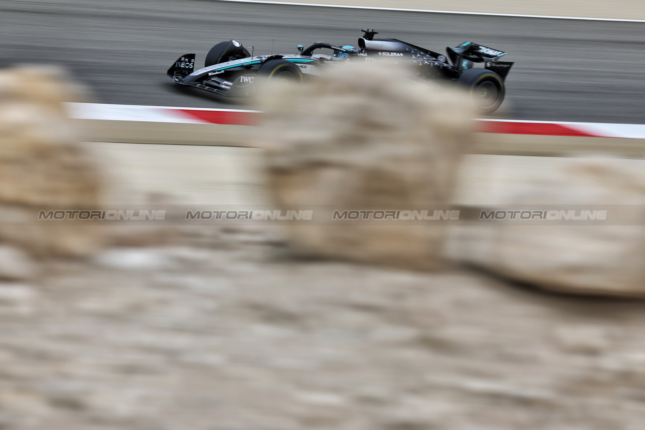 TEST BAHRAIN, George Russell (GBR) Mercedes AMG F1 W16.

27.02.2025. Formula 1 Testing, Sakhir, Bahrain, Day Two.

- www.xpbimages.com, EMail: requests@xpbimages.com © Copyright: Bearne / XPB Images