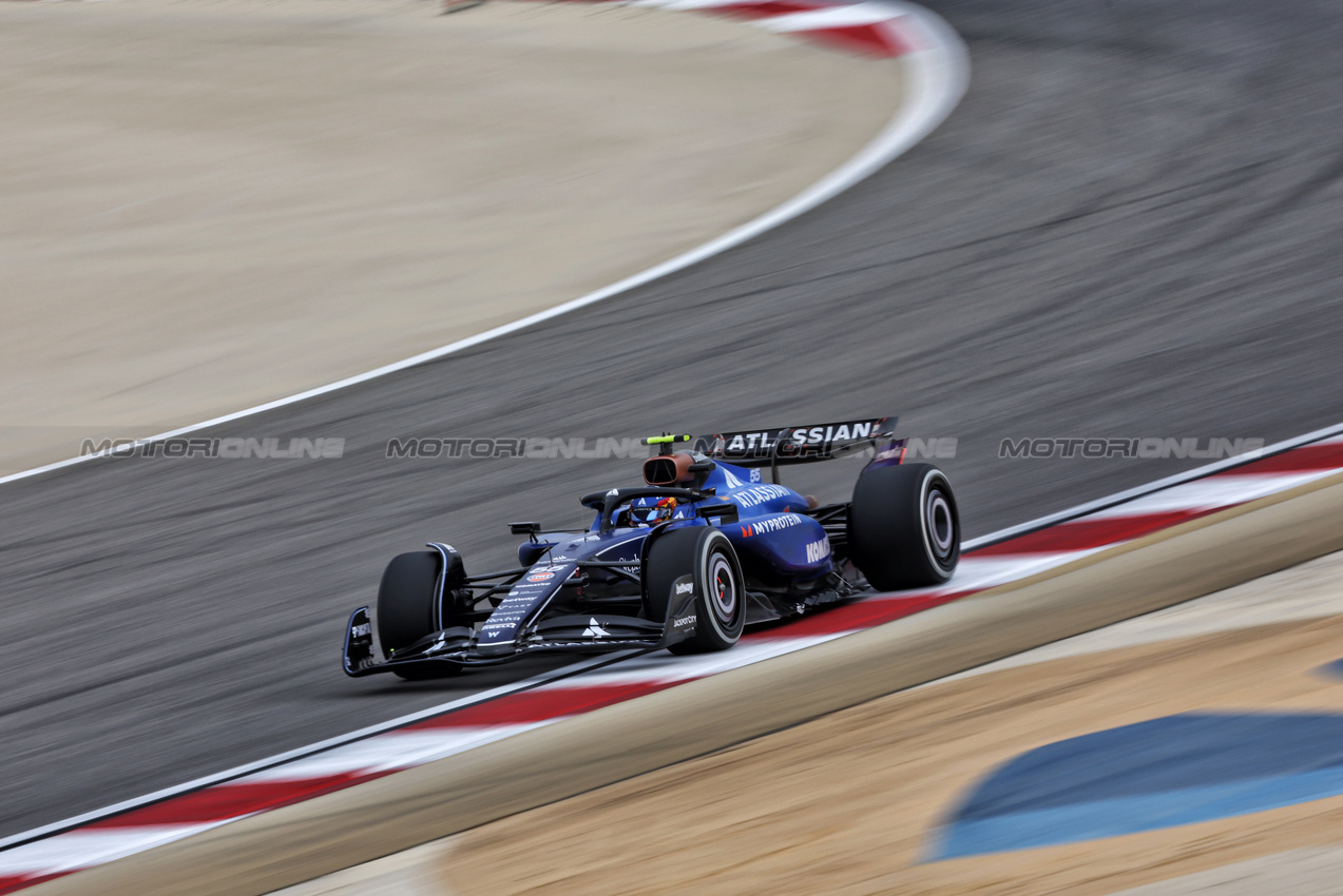 TEST BAHRAIN, Carlos Sainz (ESP) Atlassian Williams Racing FW46.

27.02.2025. Formula 1 Testing, Sakhir, Bahrain, Day Two.

- www.xpbimages.com, EMail: requests@xpbimages.com © Copyright: Price / XPB Images