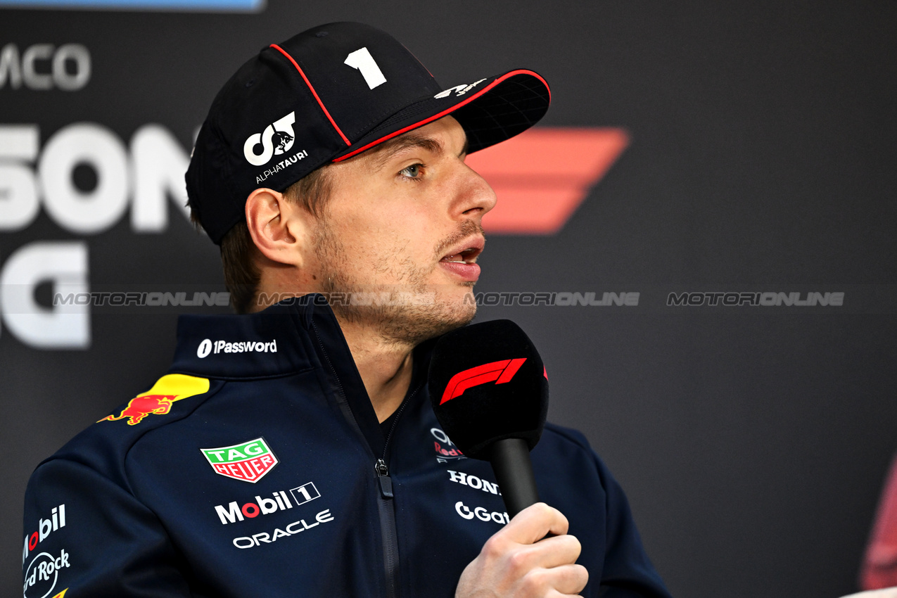 TEST BAHRAIN, Max Verstappen (NLD) Red Bull Racing in the FIA Press Conference.

27.02.2025. Formula 1 Testing, Sakhir, Bahrain, Day Two.

- www.xpbimages.com, EMail: requests@xpbimages.com © Copyright: Price / XPB Images