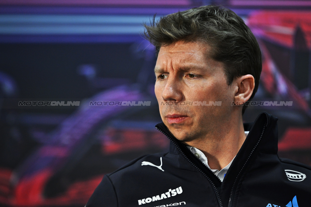 TEST BAHRAIN, James Vowles (GBR) Atlassian Williams Racing Team Principal in the FIA Press Conference.

27.02.2025. Formula 1 Testing, Sakhir, Bahrain, Day Two.

- www.xpbimages.com, EMail: requests@xpbimages.com © Copyright: Price / XPB Images