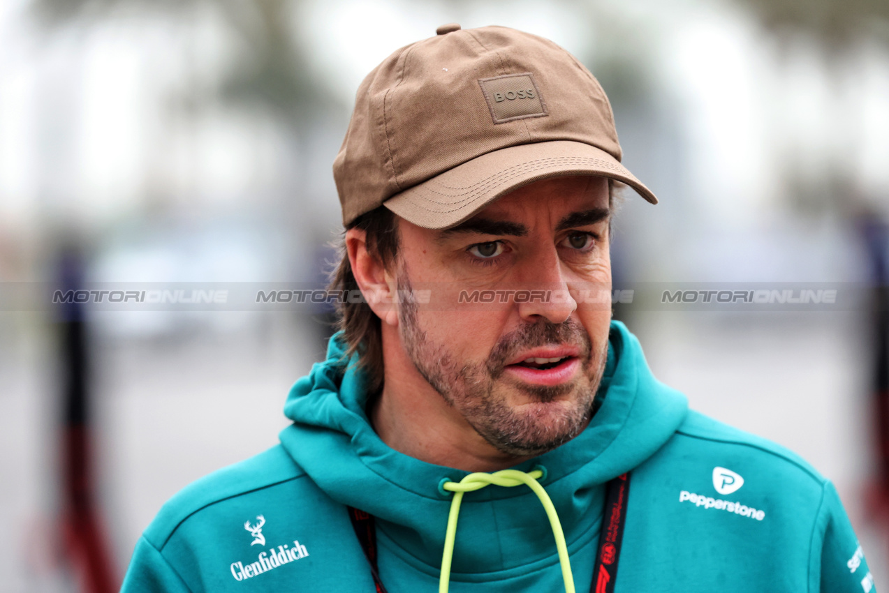 TEST BAHRAIN, Fernando Alonso (ESP) Aston Martin F1 Team.

27.02.2025. Formula 1 Testing, Sakhir, Bahrain, Day Two.

- www.xpbimages.com, EMail: requests@xpbimages.com © Copyright: Bearne / XPB Images