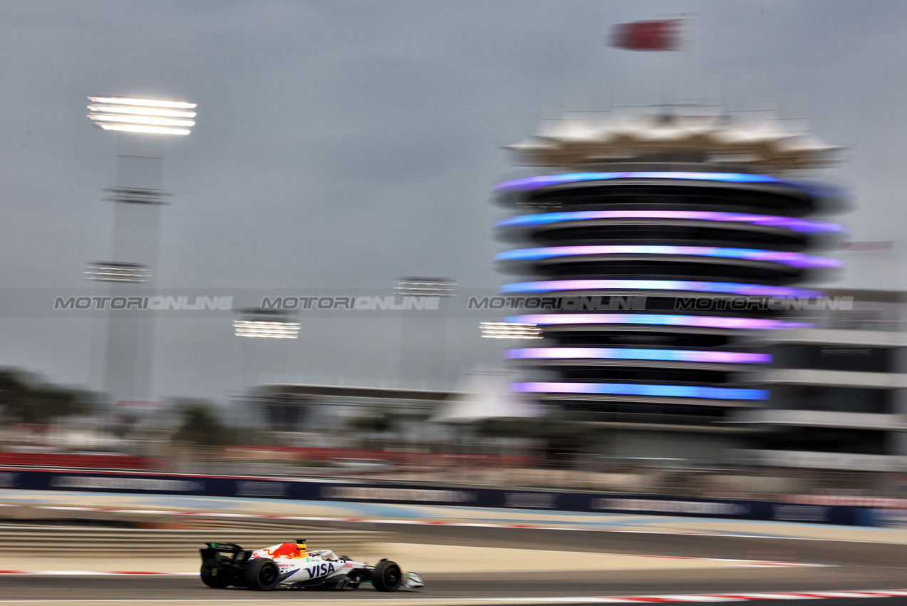 TEST BAHRAIN, Isack Hadjar (FRA) Racing Bulls VCARB 02.

27.02.2025. Formula 1 Testing, Sakhir, Bahrain, Day Two.

- www.xpbimages.com, EMail: requests@xpbimages.com © Copyright: Bearne / XPB Images
