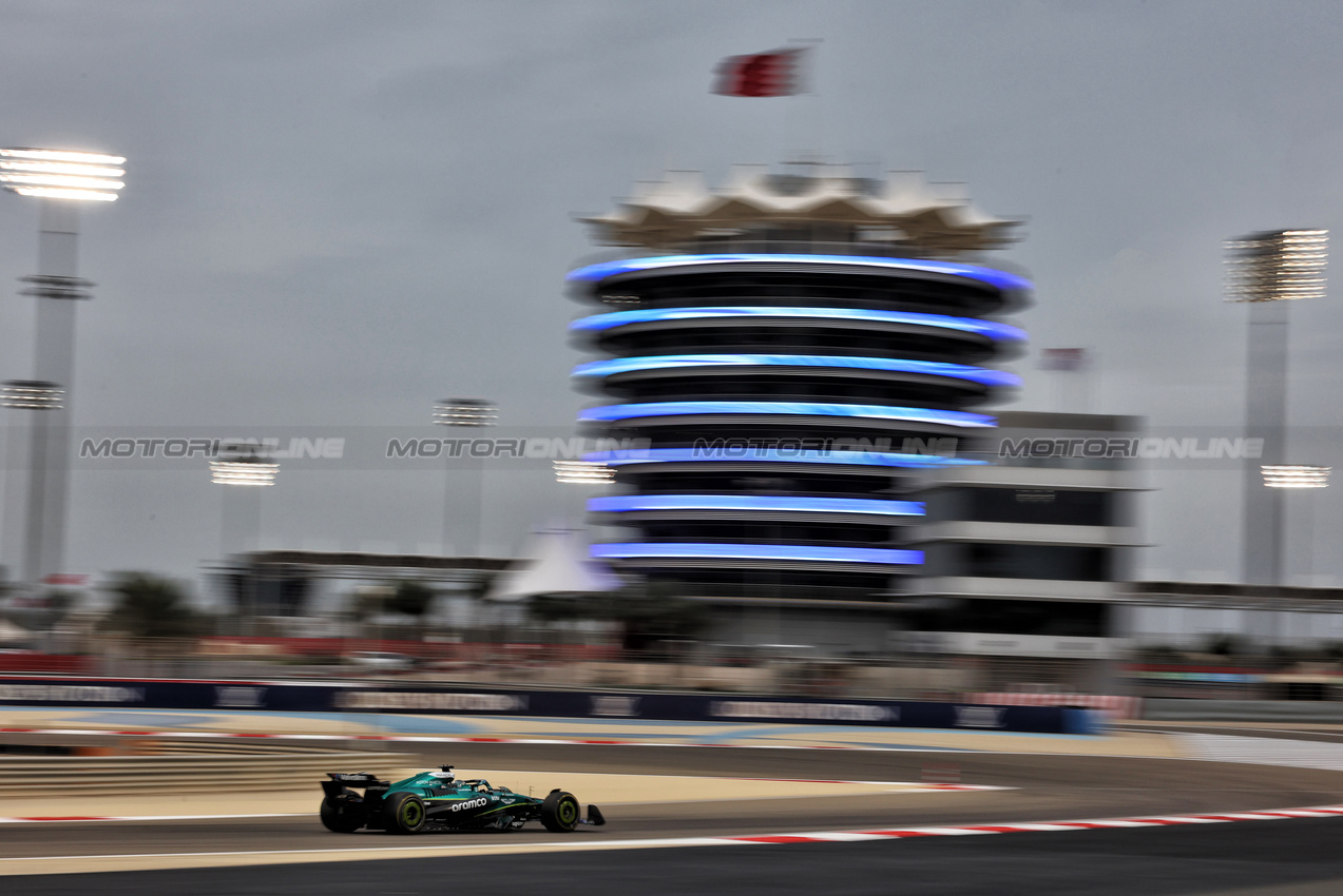 TEST BAHRAIN, Lance Stroll (CDN) Aston Martin F1 Team AMR25.

27.02.2025. Formula 1 Testing, Sakhir, Bahrain, Day Two.

- www.xpbimages.com, EMail: requests@xpbimages.com © Copyright: Bearne / XPB Images