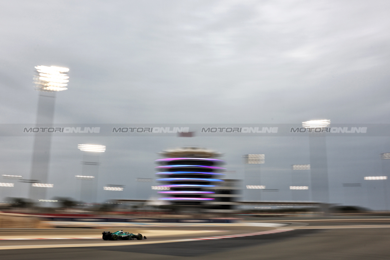 TEST BAHRAIN, Lance Stroll (CDN) Aston Martin F1 Team AMR25.

27.02.2025. Formula 1 Testing, Sakhir, Bahrain, Day Two.

- www.xpbimages.com, EMail: requests@xpbimages.com © Copyright: Bearne / XPB Images