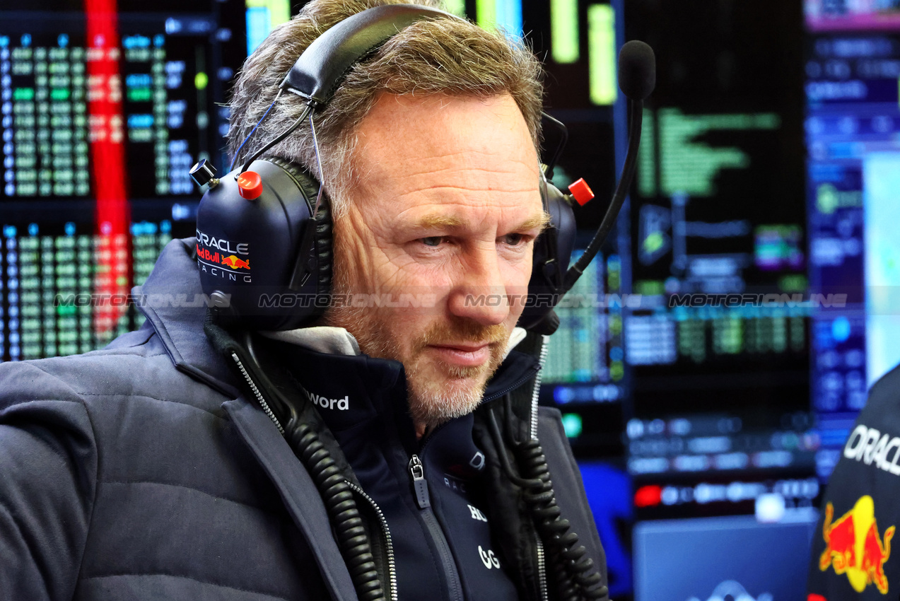 TEST BAHRAIN, Christian Horner (GBR) Red Bull Racing Team Principal.

27.02.2025. Formula 1 Testing, Sakhir, Bahrain, Day Two.

- www.xpbimages.com, EMail: requests@xpbimages.com © Copyright: Batchelor / XPB Images