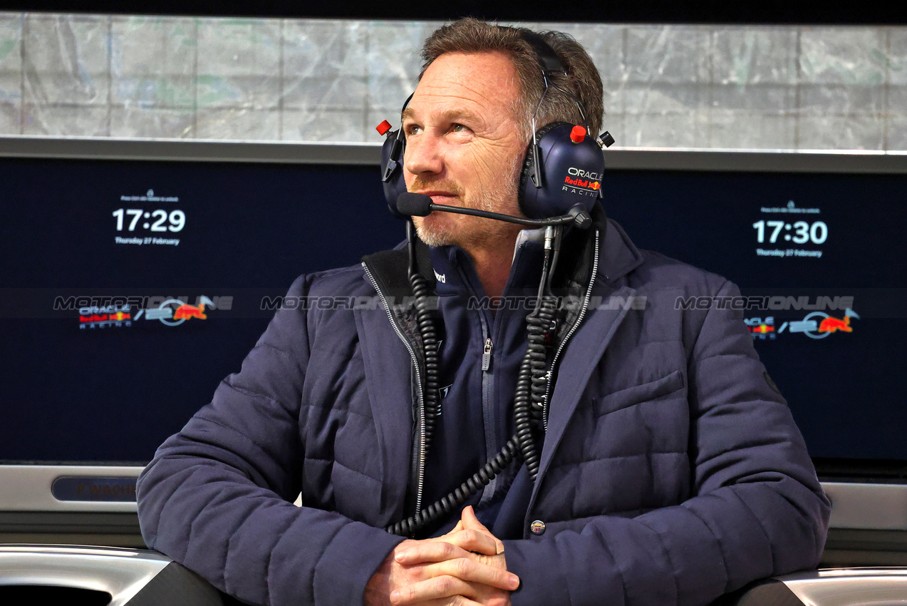 TEST BAHRAIN, Christian Horner (GBR) Red Bull Racing Team Principal.

27.02.2025. Formula 1 Testing, Sakhir, Bahrain, Day Two.

- www.xpbimages.com, EMail: requests@xpbimages.com © Copyright: Batchelor / XPB Images