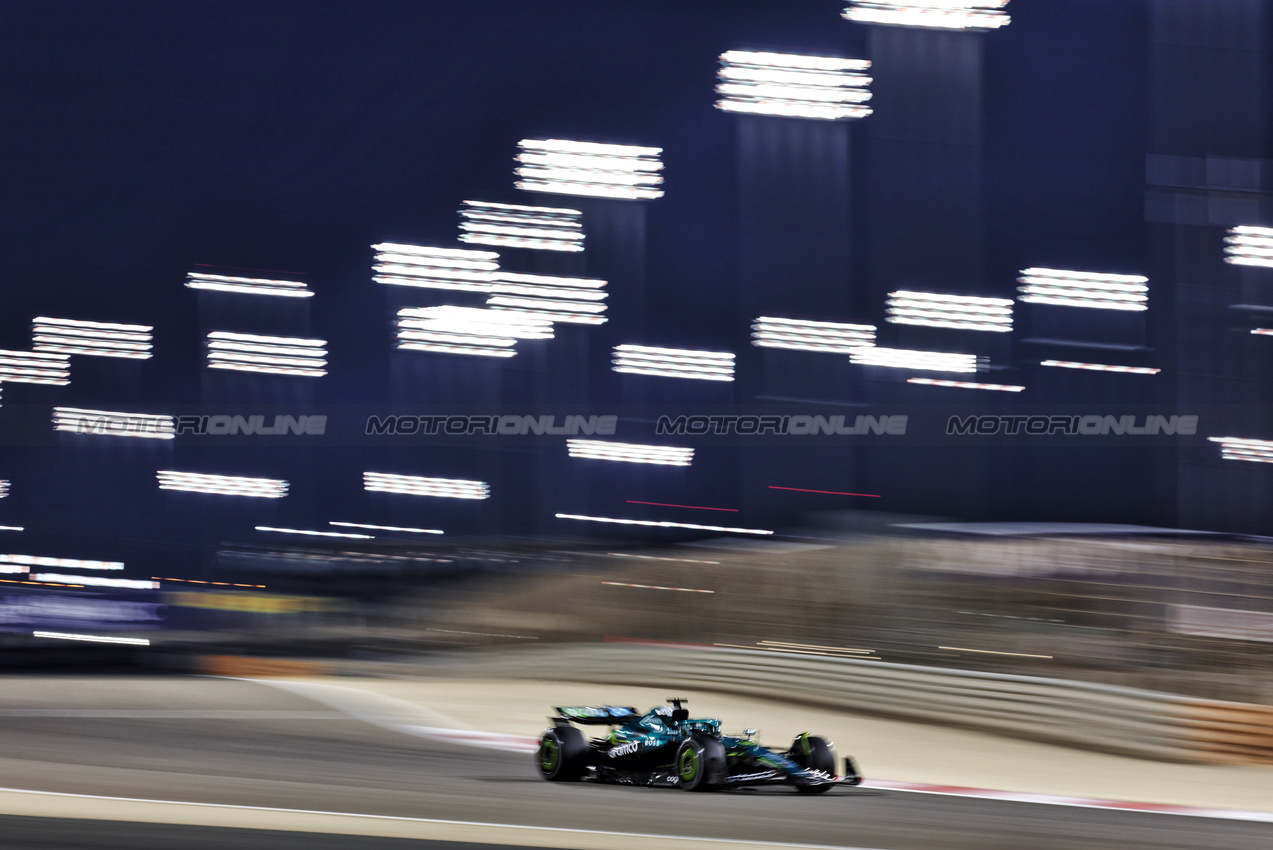TEST BAHRAIN, Lance Stroll (CDN) Aston Martin F1 Team AMR25.

27.02.2025. Formula 1 Testing, Sakhir, Bahrain, Day Two.

- www.xpbimages.com, EMail: requests@xpbimages.com © Copyright: Bearne / XPB Images
