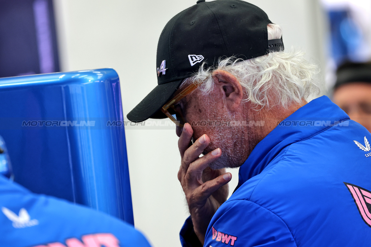 TEST BAHRAIN, Flavio Briatore (ITA) Alpine F1 Team Executive Advisor.

27.02.2025. Formula 1 Testing, Sakhir, Bahrain, Day Two.

 - www.xpbimages.com, EMail: requests@xpbimages.com © Copyright: Coates / XPB Images