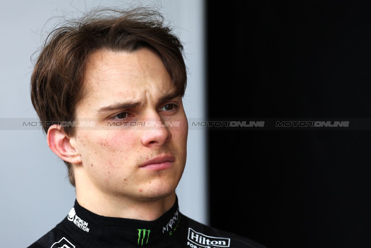 TEST BAHRAIN, Oscar Piastri (AUS) McLaren.

27.02.2025. Formula 1 Testing, Sakhir, Bahrain, Day Two.

 - www.xpbimages.com, EMail: requests@xpbimages.com © Copyright: Coates / XPB Images