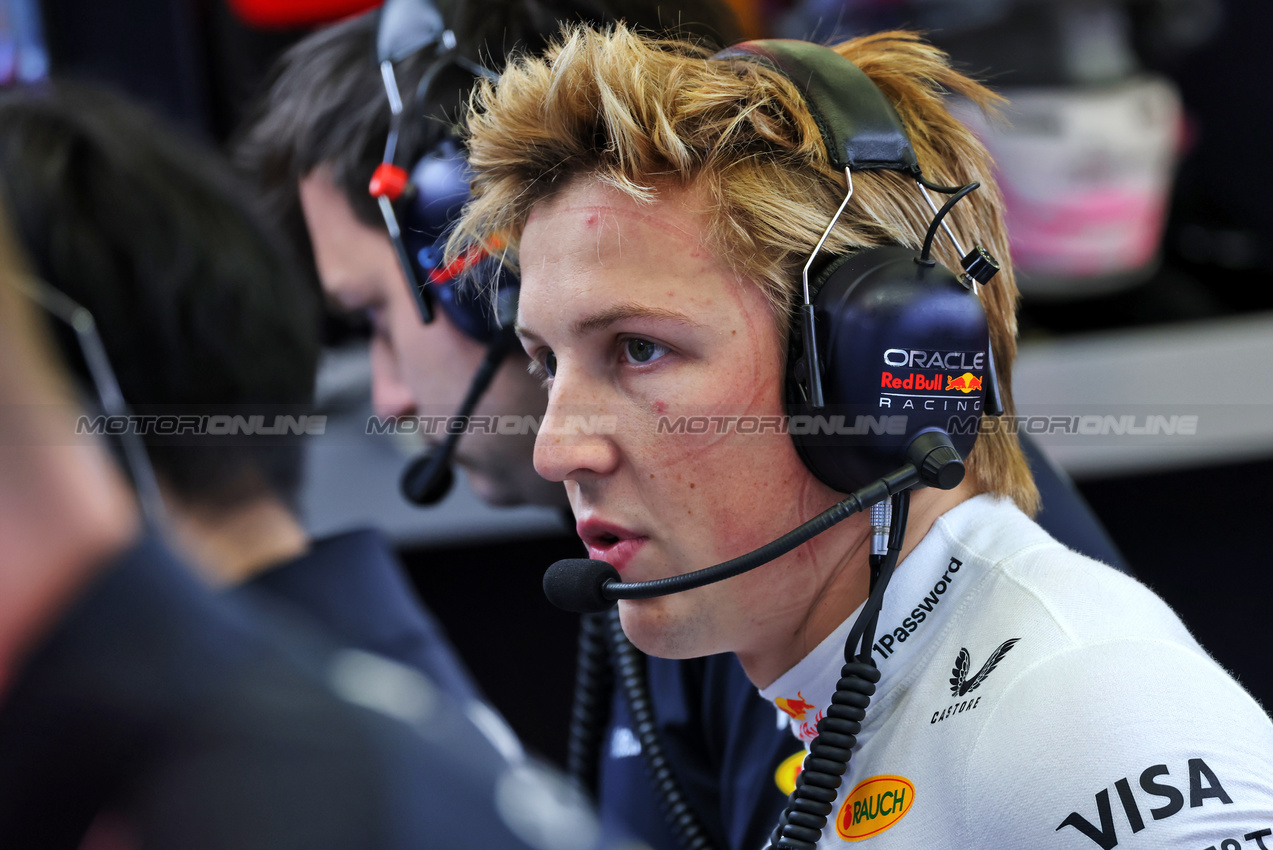 TEST BAHRAIN, Liam Lawson (NZL) Red Bull Racing.

27.02.2025. Formula 1 Testing, Sakhir, Bahrain, Day Two.

 - www.xpbimages.com, EMail: requests@xpbimages.com © Copyright: Coates / XPB Images