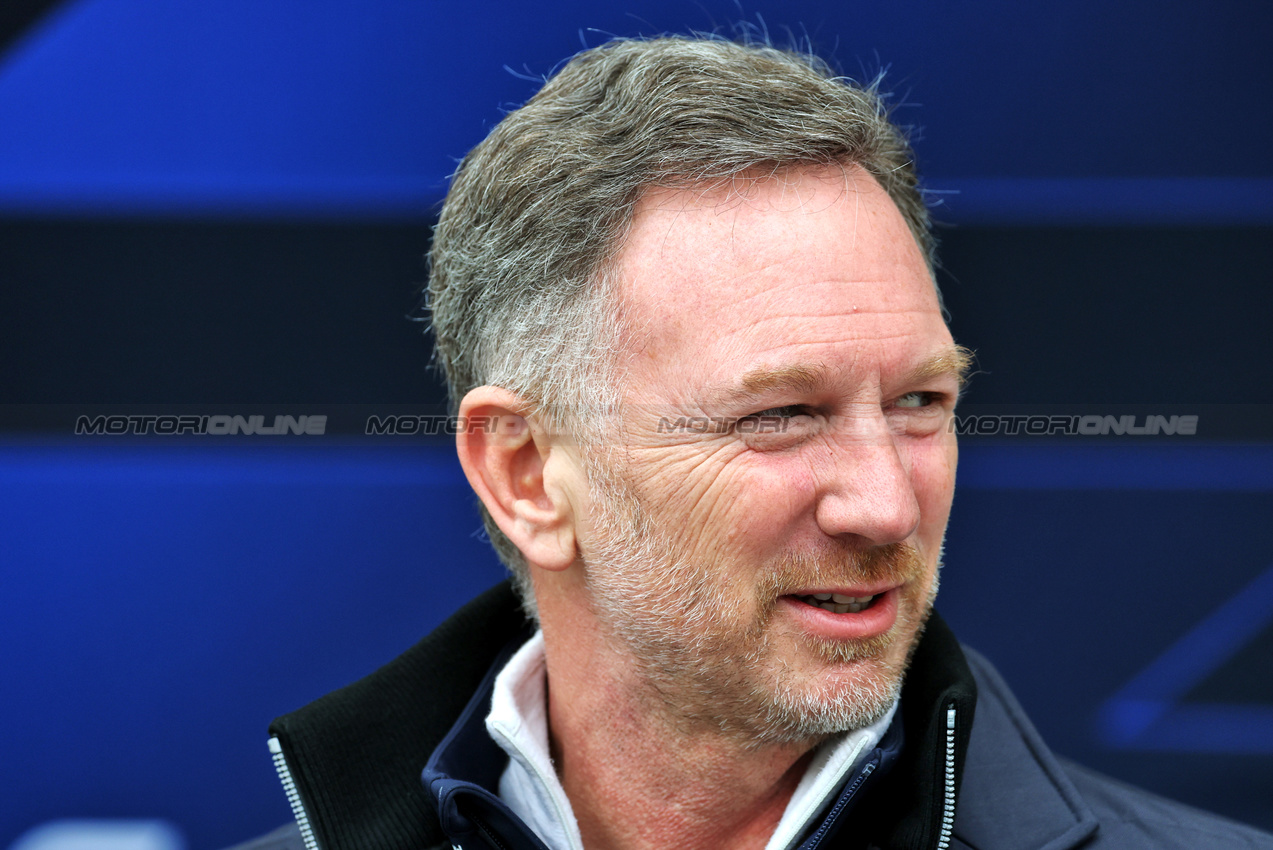 TEST BAHRAIN, Christian Horner (GBR) Red Bull Racing Team Principal.

27.02.2025. Formula 1 Testing, Sakhir, Bahrain, Day Two.

 - www.xpbimages.com, EMail: requests@xpbimages.com © Copyright: Coates / XPB Images
