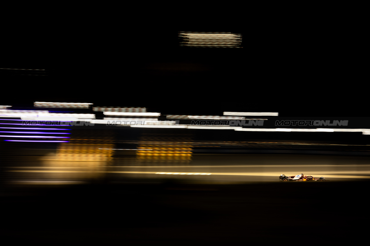 TEST BAHRAIN, Charles Leclerc (MON) Ferrari SF-25.

27.02.2025. Formula 1 Testing, Sakhir, Bahrain, Day Two.

- www.xpbimages.com, EMail: requests@xpbimages.com © Copyright: Bearne / XPB Images