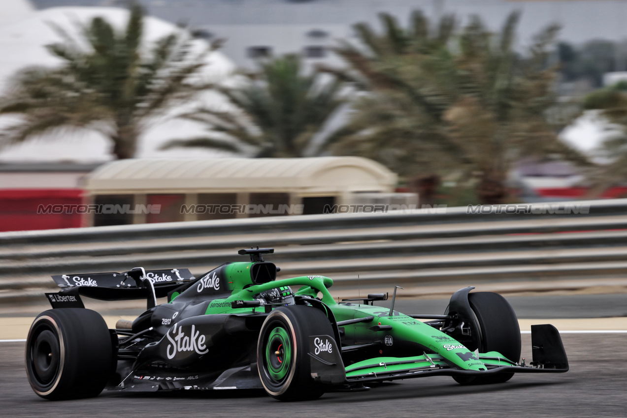 TEST BAHRAIN, Nico Hulkenberg (GER) Sauber C45.

27.02.2025. Formula 1 Testing, Sakhir, Bahrain, Day Two.

- www.xpbimages.com, EMail: requests@xpbimages.com © Copyright: Bearne / XPB Images
