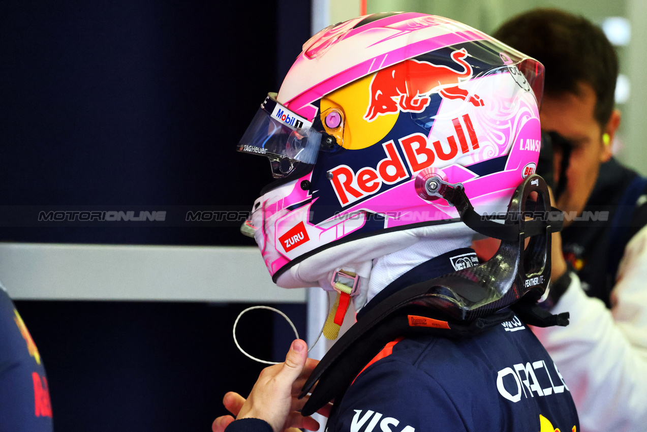 TEST BAHRAIN, Liam Lawson (NZL) Red Bull Racing.

27.02.2025. Formula 1 Testing, Sakhir, Bahrain, Day Two.

- www.xpbimages.com, EMail: requests@xpbimages.com © Copyright: Batchelor / XPB Images