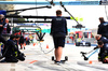 TEST BAHRAIN, Carlos Sainz (ESP) Atlassian Williams Racing FW46 practices a pit stop.

27.02.2025. Formula 1 Testing, Sakhir, Bahrain, Day Two.

- www.xpbimages.com, EMail: requests@xpbimages.com © Copyright: Charniaux / XPB Images