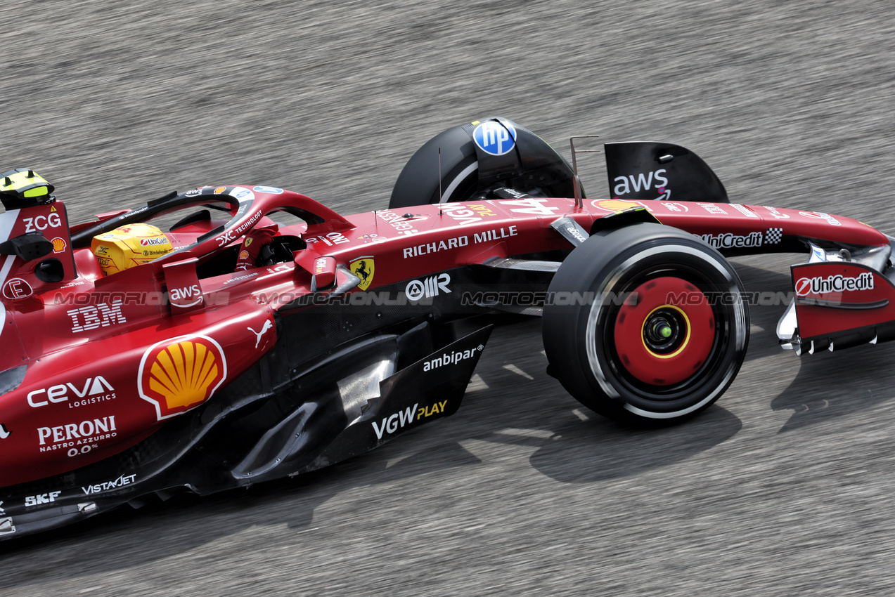 TEST BAHRAIN, Lewis Hamilton (GBR) Ferrari SF-25.

26.02.2025. Formula 1 Testing, Sakhir, Bahrain, Day One.

- www.xpbimages.com, EMail: requests@xpbimages.com © Copyright: Bearne / XPB Images