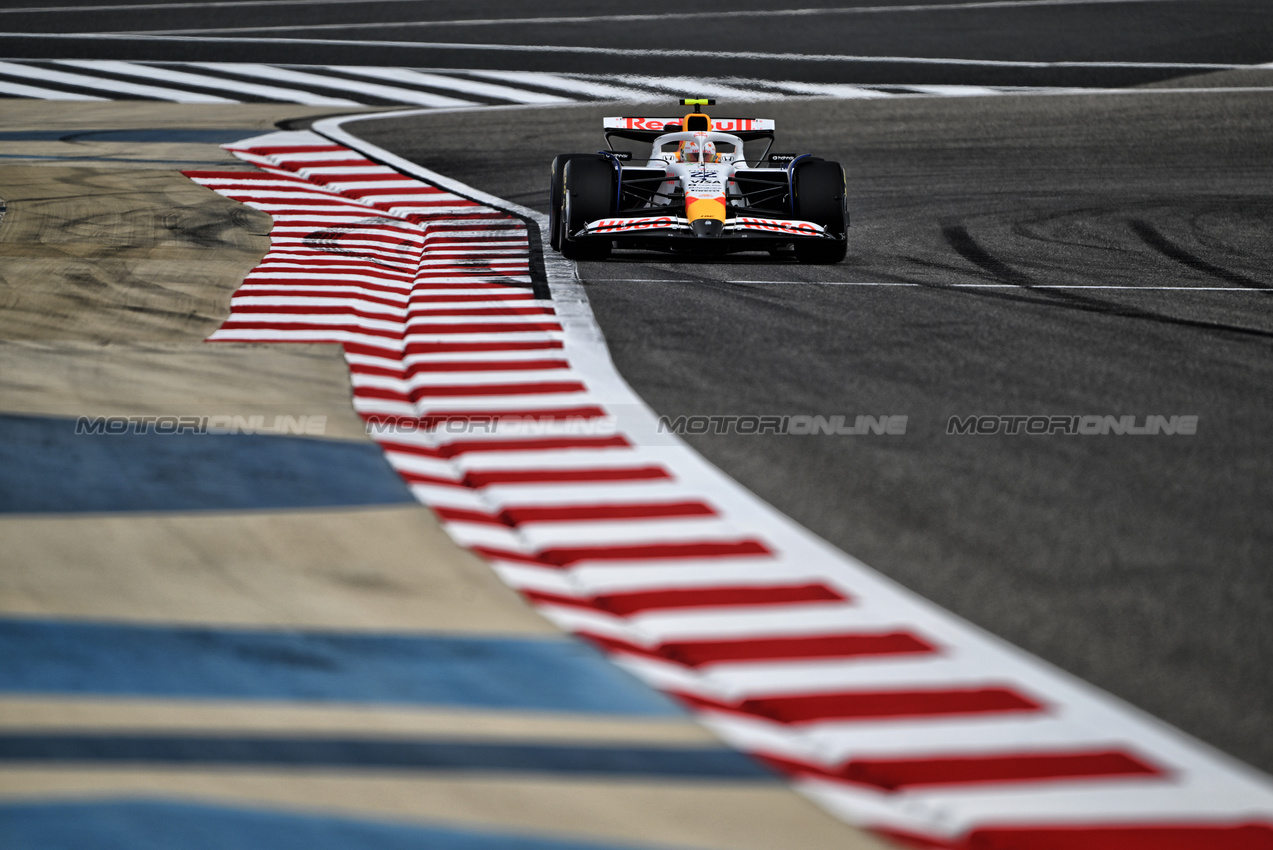 TEST BAHRAIN, Yuki Tsunoda (JPN) Racing Bulls VCARB 02.

26.02.2025. Formula 1 Testing, Sakhir, Bahrain, Day One.

- www.xpbimages.com, EMail: requests@xpbimages.com © Copyright: Price / XPB Images