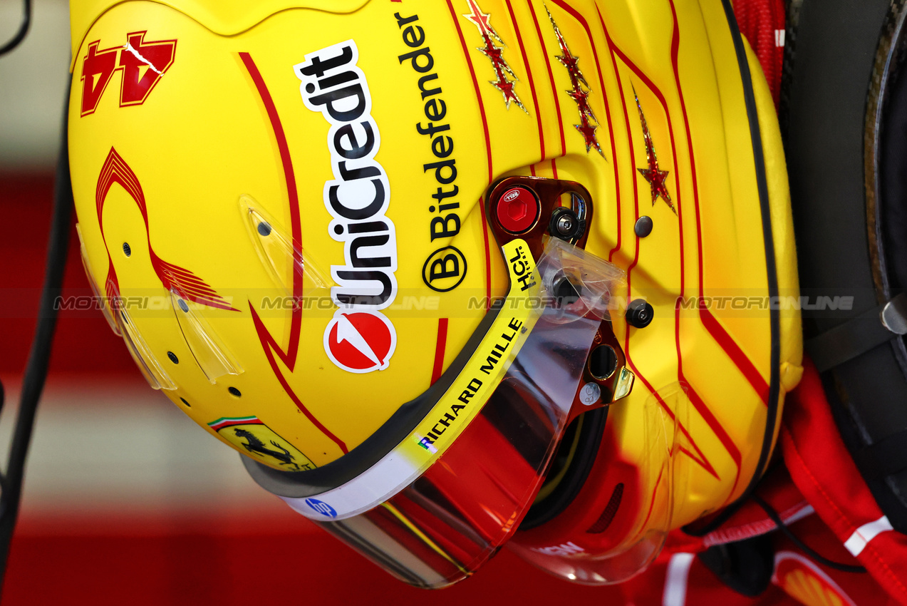 TEST BAHRAIN, Lewis Hamilton (GBR) Ferrari SF-25.

26.02.2025. Formula 1 Testing, Sakhir, Bahrain, Day One.

- www.xpbimages.com, EMail: requests@xpbimages.com © Copyright: Charniaux / XPB Images