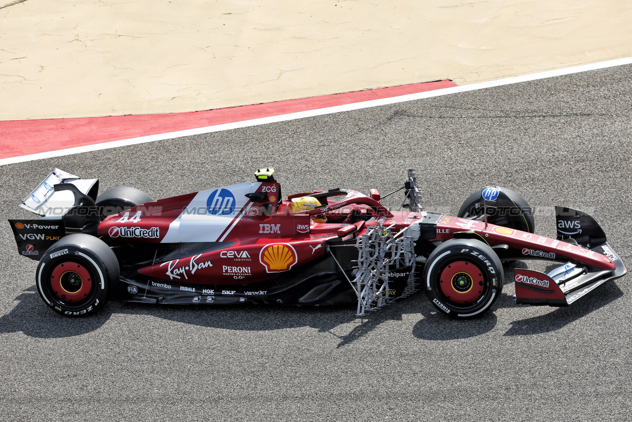 TEST BAHRAIN, Lewis Hamilton (GBR) Ferrari SF-25.

26.02.2025. Formula 1 Testing, Sakhir, Bahrain, Day One.

- www.xpbimages.com, EMail: requests@xpbimages.com © Copyright: Bearne / XPB Images