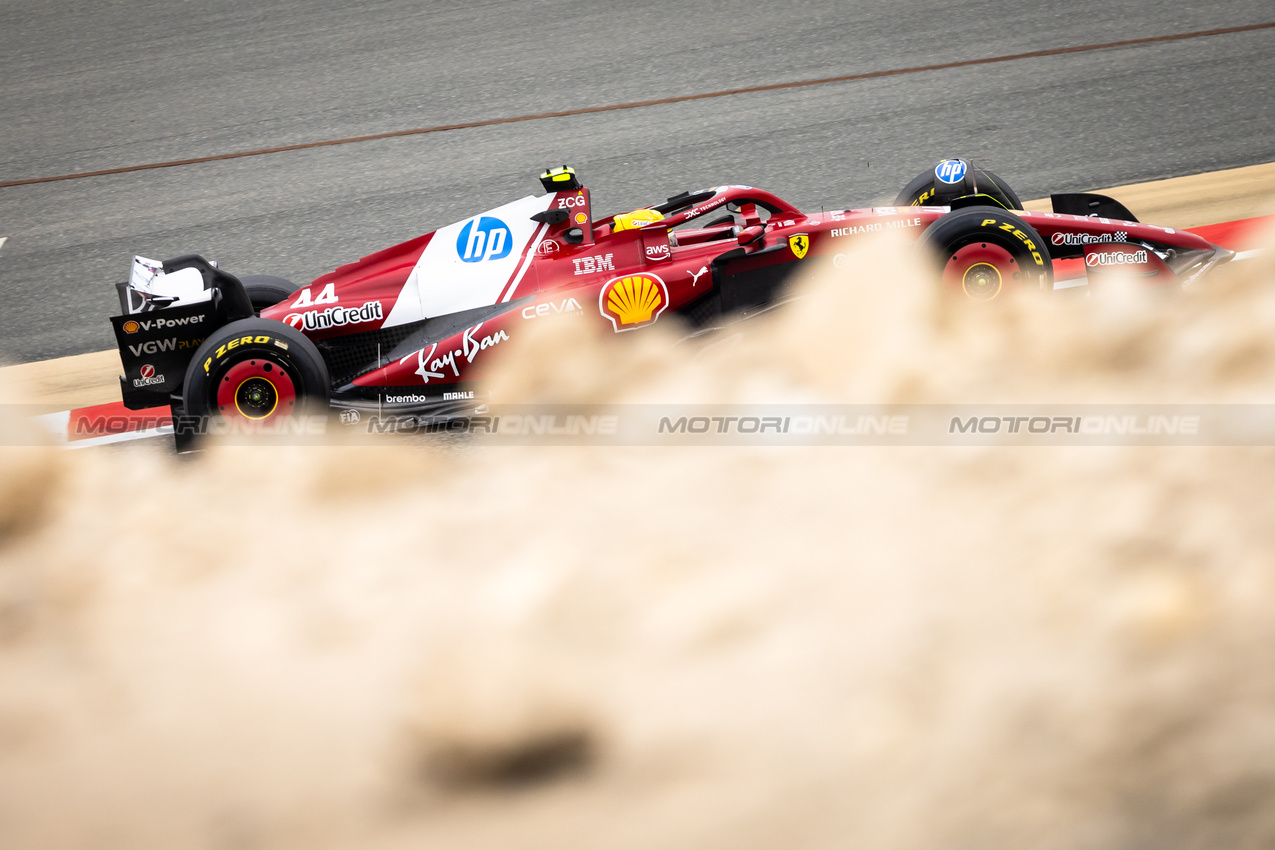 TEST BAHRAIN, Lewis Hamilton (GBR) Ferrari SF-25.

26.02.2025. Formula 1 Testing, Sakhir, Bahrain, Day One.

- www.xpbimages.com, EMail: requests@xpbimages.com © Copyright: Bearne / XPB Images