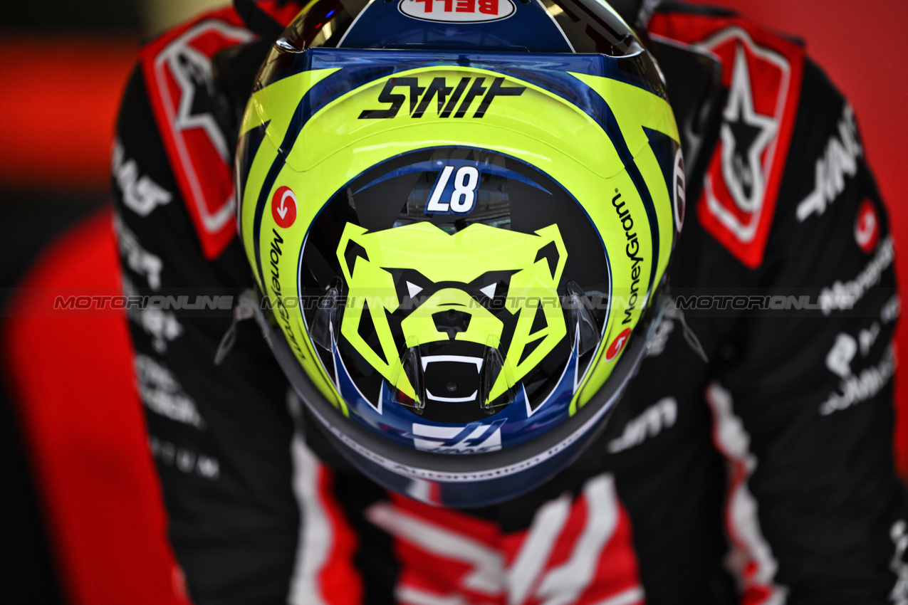 TEST BAHRAIN, Oliver Bearman (GBR) Haas F1 Team.

26.02.2025. Formula 1 Testing, Sakhir, Bahrain, Day One.

- www.xpbimages.com, EMail: requests@xpbimages.com © Copyright: Price / XPB Images