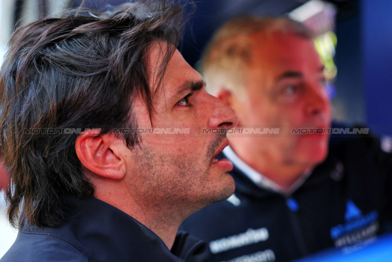TEST BAHRAIN, Carlos Sainz (ESP) Atlassian Williams Racing.

26.02.2025. Formula 1 Testing, Sakhir, Bahrain, Day One.

- www.xpbimages.com, EMail: requests@xpbimages.com © Copyright: Batchelor / XPB Images