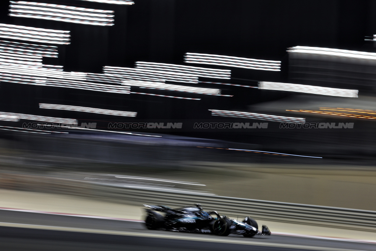 TEST BAHRAIN, George Russell (GBR) Mercedes AMG F1 W16.

26.02.2025. Formula 1 Testing, Sakhir, Bahrain, Day One.

- www.xpbimages.com, EMail: requests@xpbimages.com © Copyright: Bearne / XPB Images