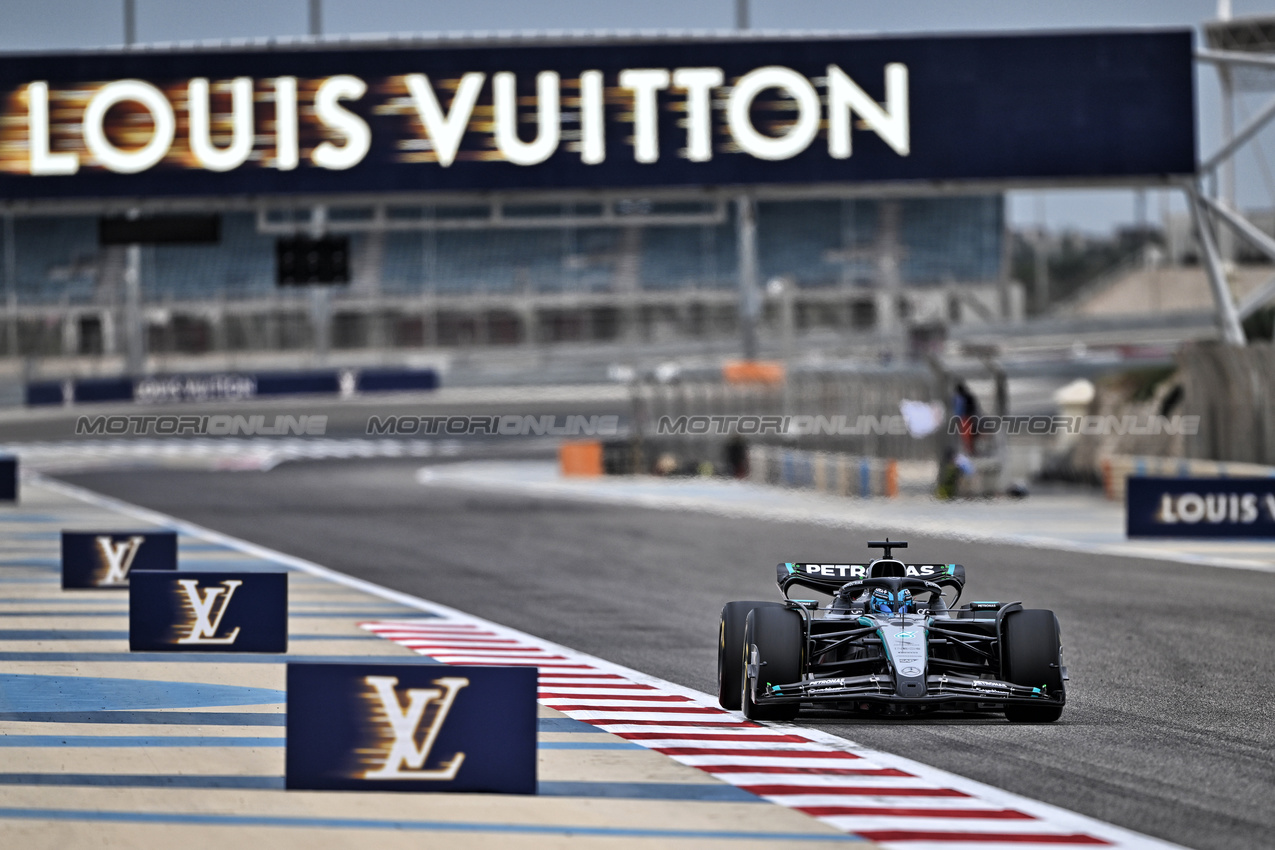 TEST BAHRAIN, George Russell (GBR) Mercedes AMG F1 W16.

26.02.2025. Formula 1 Testing, Sakhir, Bahrain, Day One.

- www.xpbimages.com, EMail: requests@xpbimages.com © Copyright: Price / XPB Images