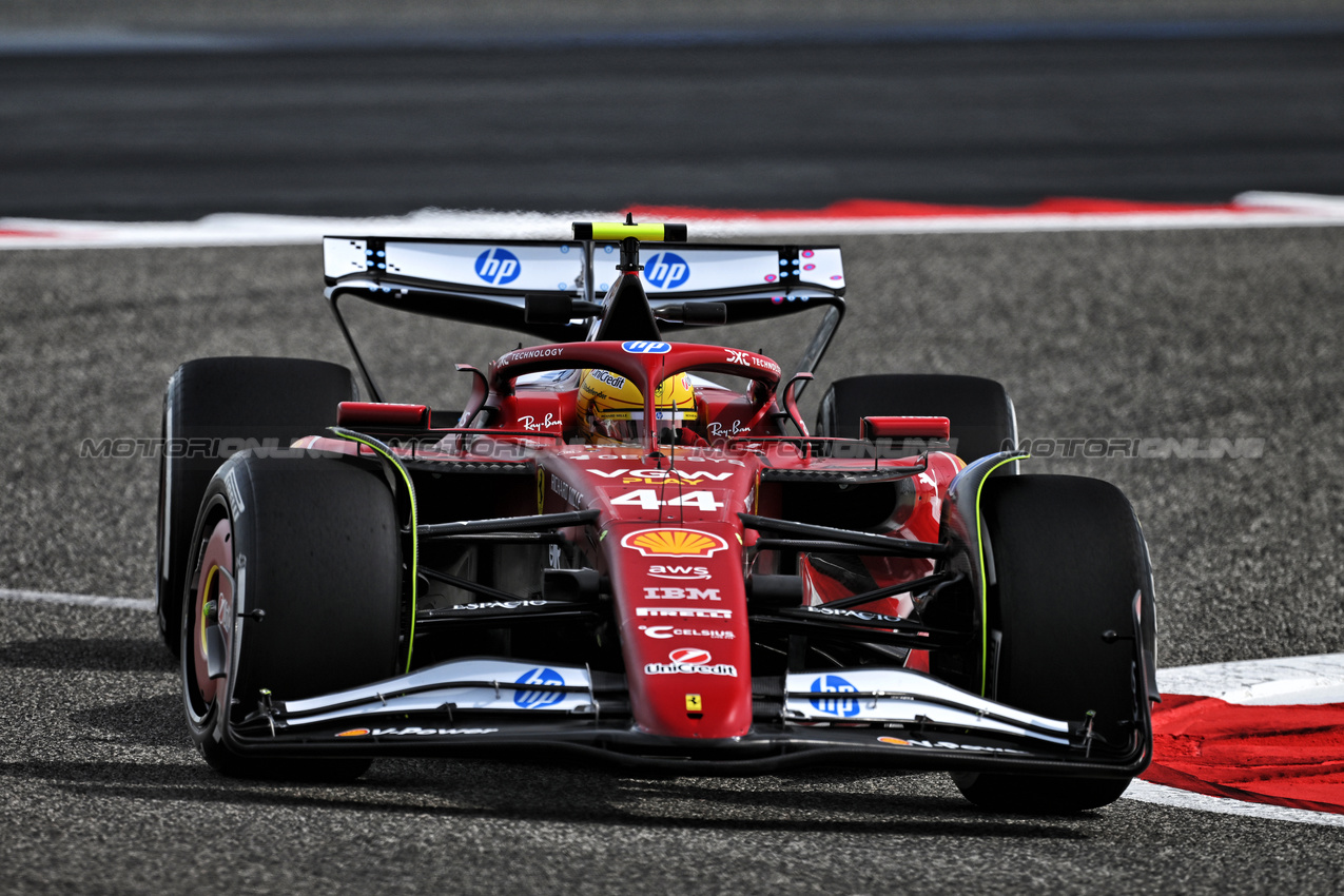 TEST BAHRAIN, Lewis Hamilton (GBR) Ferrari SF-25.

26.02.2025. Formula 1 Testing, Sakhir, Bahrain, Day One.

- www.xpbimages.com, EMail: requests@xpbimages.com © Copyright: Price / XPB Images