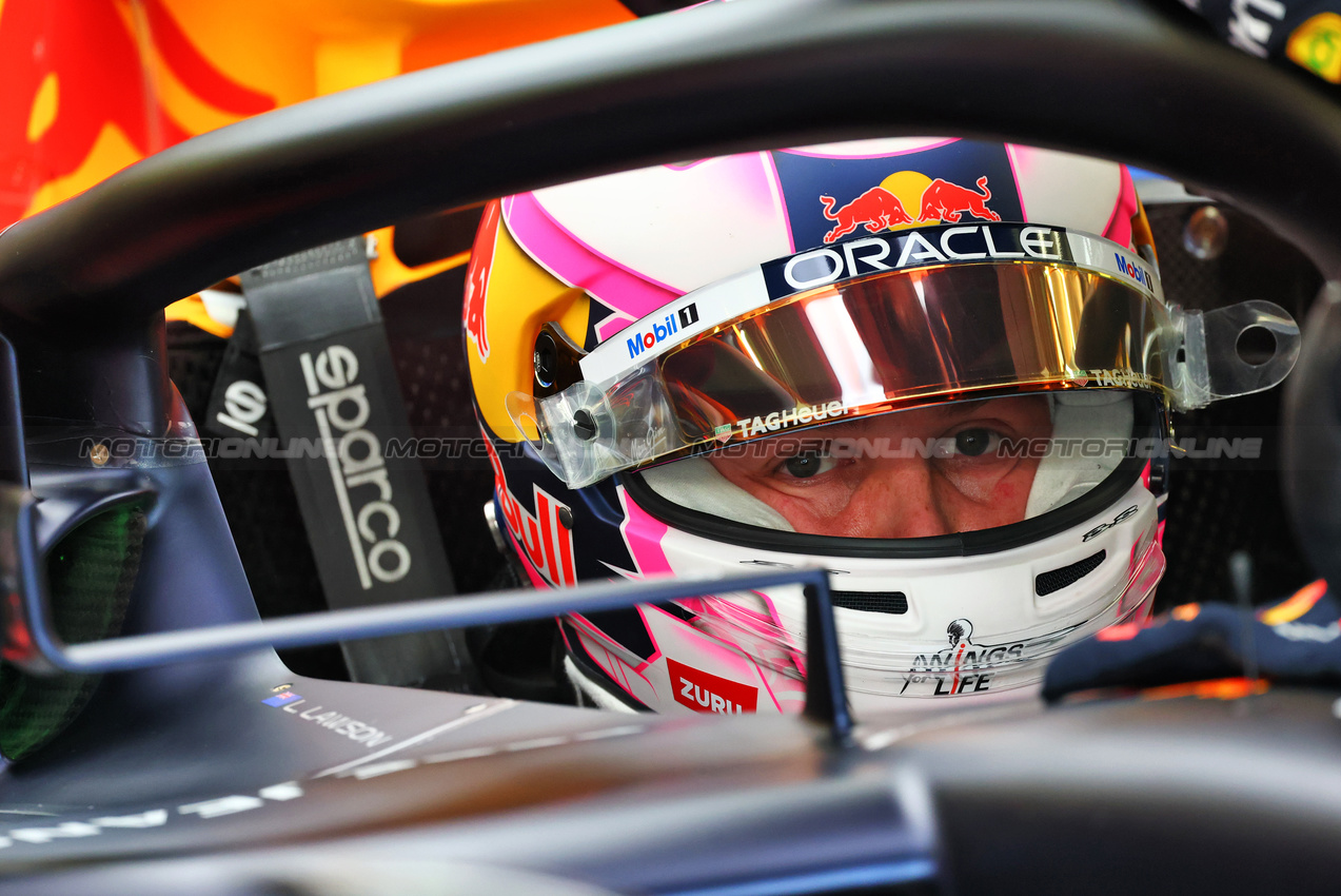 TEST BAHRAIN, Liam Lawson (NZL) Red Bull Racing RB21.

26.02.2025. Formula 1 Testing, Sakhir, Bahrain, Day One.

- www.xpbimages.com, EMail: requests@xpbimages.com © Copyright: Batchelor / XPB Images