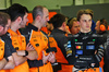 TEST BAHRAIN, (L to R): Tom Stallard (GBR) McLaren Gara Engineer with Oscar Piastri (AUS) McLaren.

26.02.2025. Formula 1 Testing, Sakhir, Bahrain, Day One.

- www.xpbimages.com, EMail: requests@xpbimages.com © Copyright: Batchelor / XPB Images