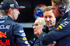 TEST BAHRAIN, Christian Horner (GBR) Red Bull Racing Team Principal with Max Verstappen (NLD) Red Bull Racing.

26.02.2025. Formula 1 Testing, Sakhir, Bahrain, Day One.

- www.xpbimages.com, EMail: requests@xpbimages.com © Copyright: Batchelor / XPB Images