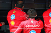 TEST BAHRAIN, Charles Leclerc (MON) Ferrari e Frederic Vasseur (FRA) Ferrari Team Principal.

26.02.2025. Formula 1 Testing, Sakhir, Bahrain, Day One.

- www.xpbimages.com, EMail: requests@xpbimages.com © Copyright: Batchelor / XPB Images