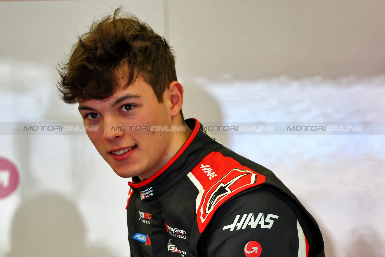 TEST BAHRAIN, Oliver Bearman (GBR) Haas F1 Team.

28.02.2025. Formula 1 Testing, Sakhir, Bahrain, Day Three.

- www.xpbimages.com, EMail: requests@xpbimages.com © Copyright: Charniaux / XPB Images