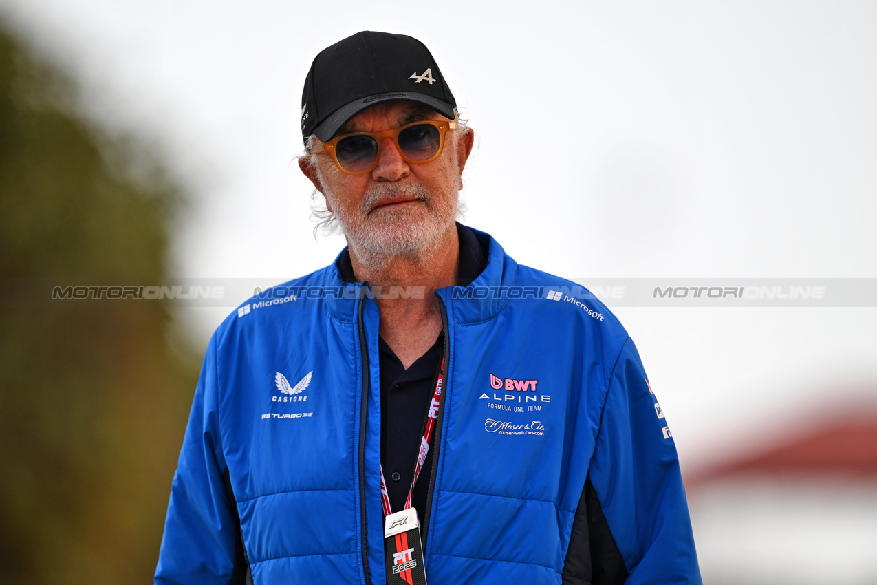 TEST BAHRAIN, Flavio Briatore (ITA) Alpine F1 Team Executive Advisor.

28.02.2025. Formula 1 Testing, Sakhir, Bahrain, Day Three.

- www.xpbimages.com, EMail: requests@xpbimages.com © Copyright: Price / XPB Images