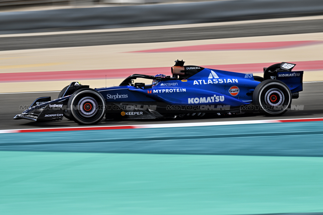 TEST BAHRAIN, Alexander Albon (THA) Atlassian Williams Racing FW47.

28.02.2025. Formula 1 Testing, Sakhir, Bahrain, Day Three.

- www.xpbimages.com, EMail: requests@xpbimages.com © Copyright: Price / XPB Images