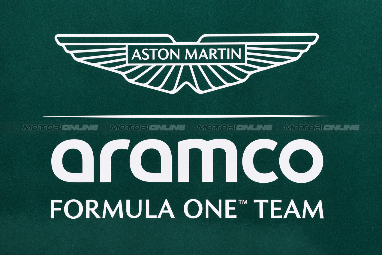 TEST BAHRAIN, Aston Martin F1 Team logo.

28.02.2025. Formula 1 Testing, Sakhir, Bahrain, Day Three.

- www.xpbimages.com, EMail: requests@xpbimages.com © Copyright: Batchelor / XPB Images