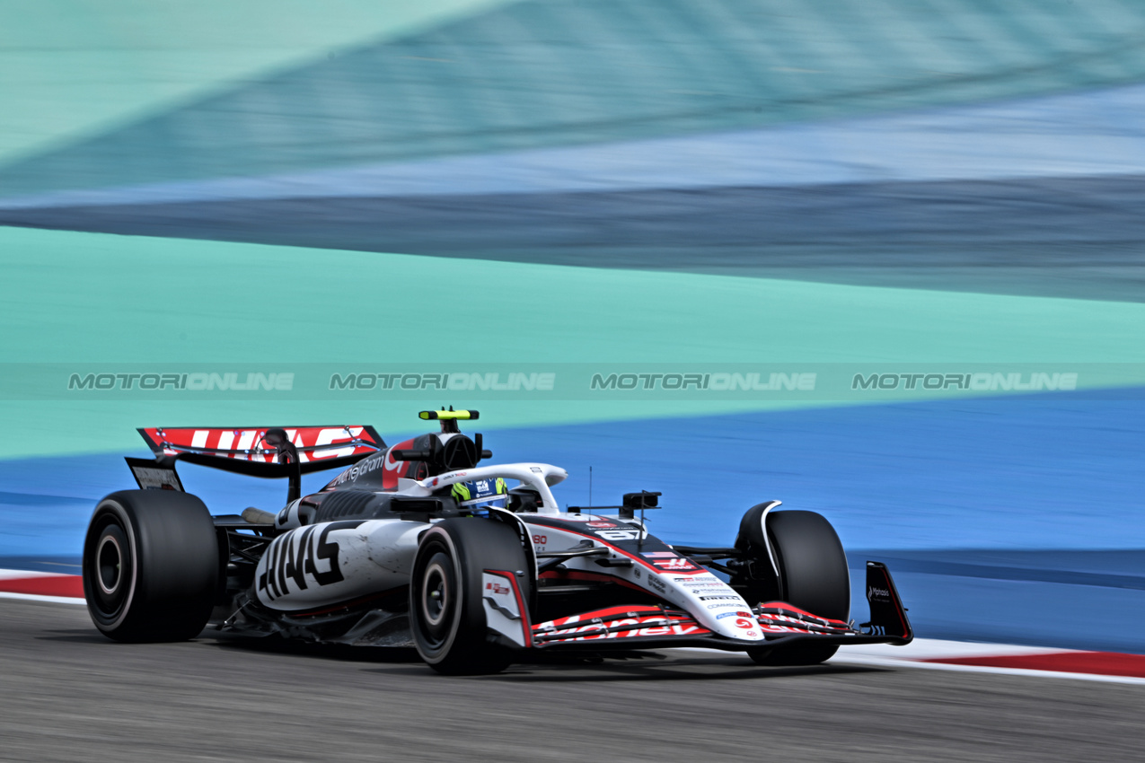 TEST BAHRAIN, Oliver Bearman (GBR) Haas VF-25.

28.02.2025. Formula 1 Testing, Sakhir, Bahrain, Day Three.

- www.xpbimages.com, EMail: requests@xpbimages.com © Copyright: Price / XPB Images