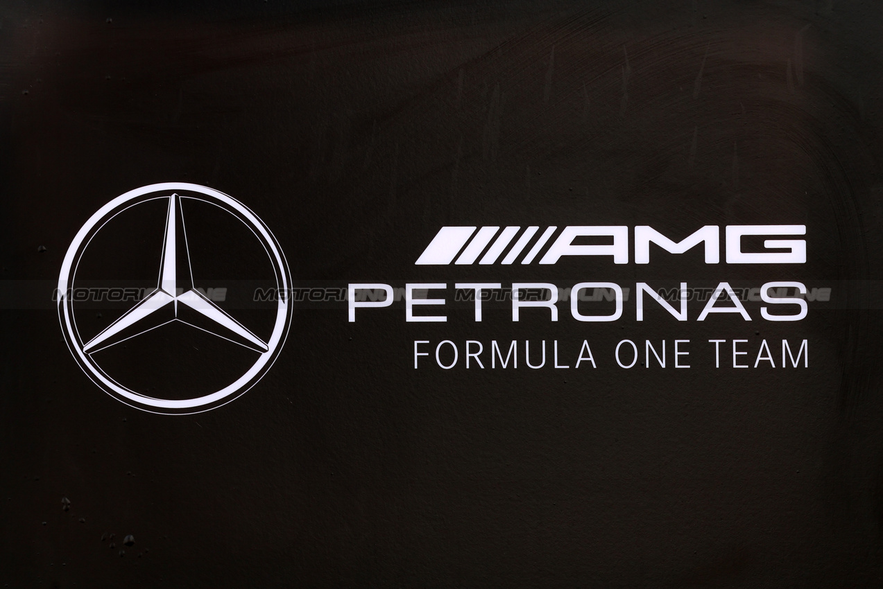 TEST BAHRAIN, Mercedes AMG F1 logo.

28.02.2025. Formula 1 Testing, Sakhir, Bahrain, Day Three.

- www.xpbimages.com, EMail: requests@xpbimages.com © Copyright: Batchelor / XPB Images