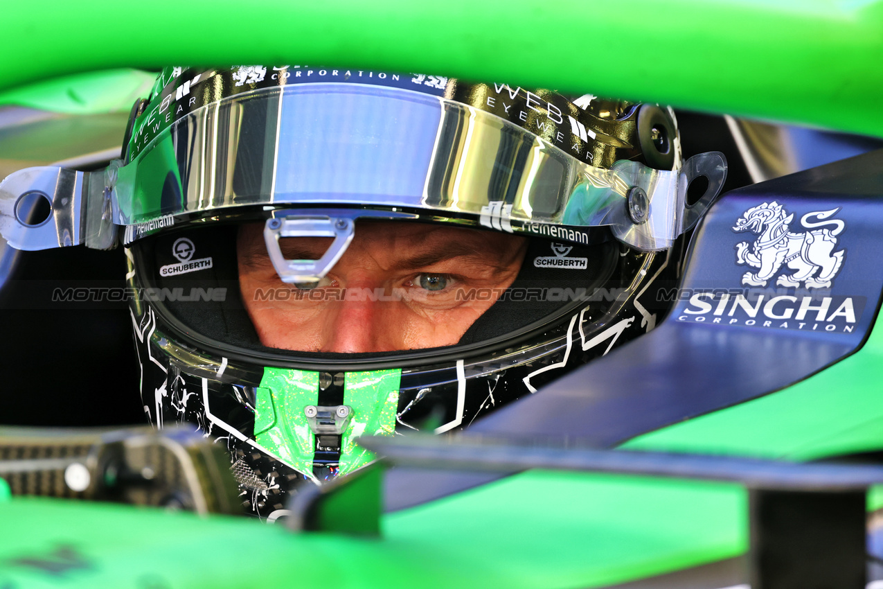 TEST BAHRAIN, Nico Hulkenberg (GER) Sauber C45.

28.02.2025. Formula 1 Testing, Sakhir, Bahrain, Day Three.

- www.xpbimages.com, EMail: requests@xpbimages.com © Copyright: Batchelor / XPB Images