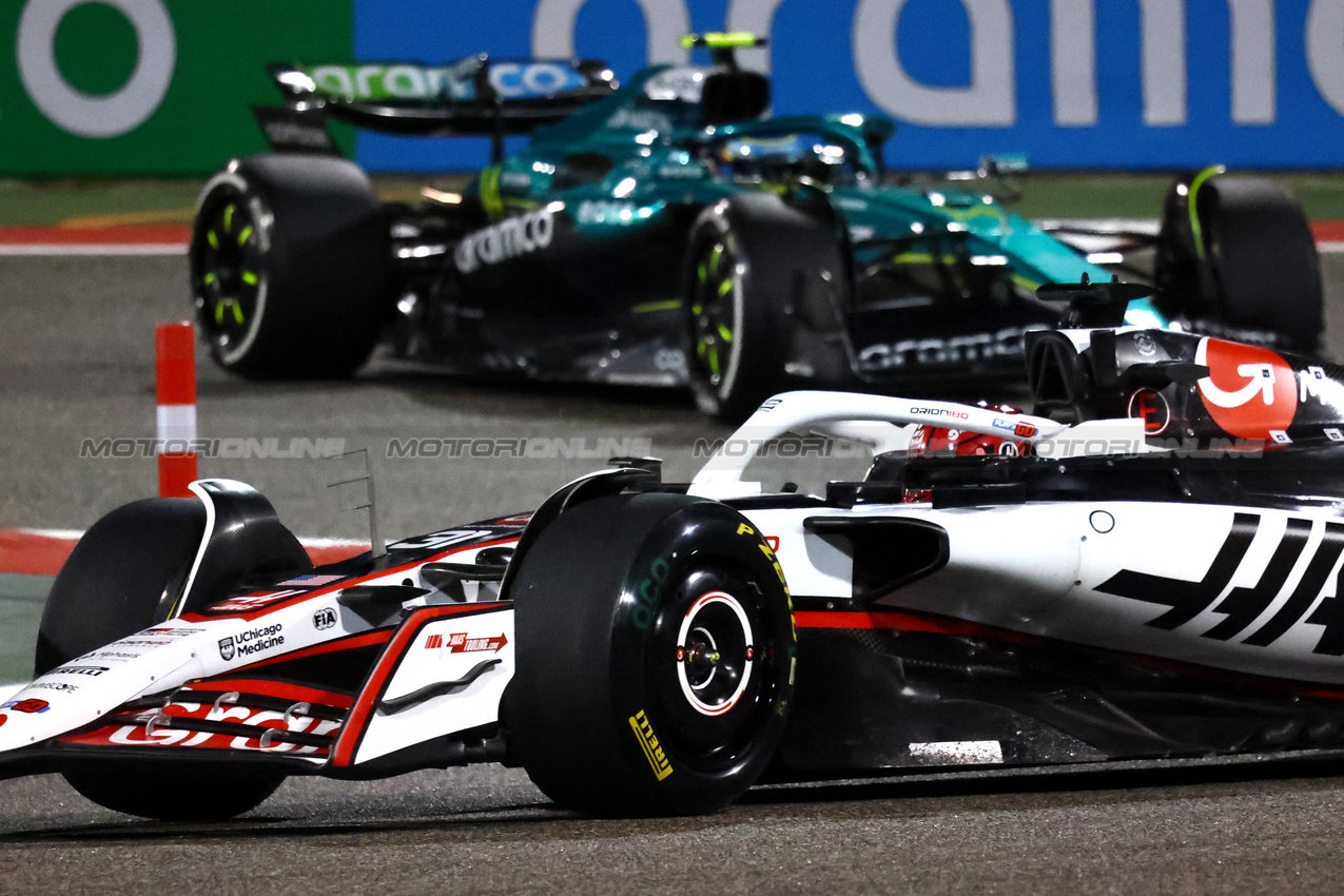 TEST BAHRAIN, Esteban Ocon (FRA), Haas F1 Team 
28.02.2025. Formula 1 Testing, Sakhir, Bahrain, Day Three.
- www.xpbimages.com, EMail: requests@xpbimages.com © Copyright: Charniaux / XPB Images