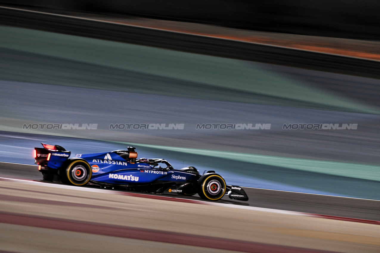 TEST BAHRAIN, Alexander Albon (THA) Atlassian Williams Racing FW47.

28.02.2025. Formula 1 Testing, Sakhir, Bahrain, Day Three.

- www.xpbimages.com, EMail: requests@xpbimages.com © Copyright: Price / XPB Images