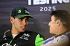 TEST BAHRAIN, (L to R): Gabriel Bortoleto (BRA) Sauber with Isack Hadjar (FRA) Racing Bulls in the FIA Press Conference.

28.02.2025. Formula 1 Testing, Sakhir, Bahrain, Day Three.

- www.xpbimages.com, EMail: requests@xpbimages.com © Copyright: Price / XPB Images