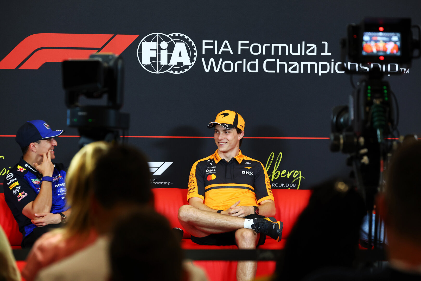 GP AUSTRIA, (L to R): Isack Hadjar (FRA) Red Bull Racing e Oscar Piastri (AUS) McLaren F1 Team in the FIA Press Conference.
25.06.2026. Formula 1 World Championship, Rd 8, Austrian Grand Prix, Spielberg, Austria, Preparation Day.
- www.xpbimages.com, EMail: requests@xpbimages.com © Copyright: Bearne / XPB Images