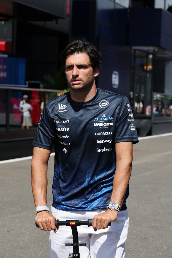GP AUSTRIA, Carlos Sainz (ESP) Williams F1 Team.
25.06.2026. Formula 1 World Championship, Rd 8, Austrian Grand Prix, Spielberg, Austria, Preparation Day.
- www.xpbimages.com, EMail: requests@xpbimages.com © Copyright: Moy / XPB Images