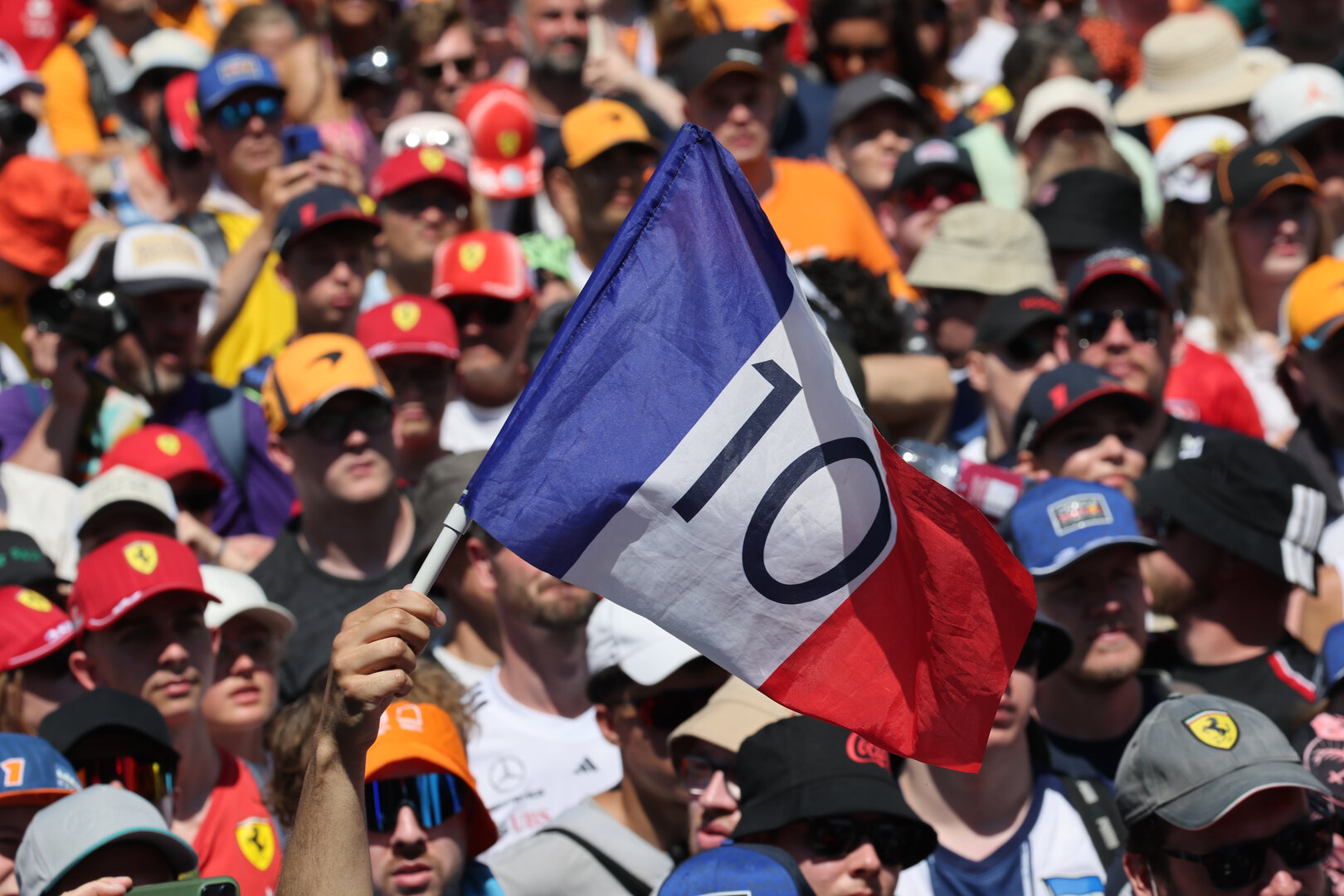 GP AUSTRIA, Fans at the FanZone Stage.
26.06.2026. Formula 1 World Championship, Rd 8, Austrian Grand Prix, Spielberg, Austria, Practice Day.
- www.xpbimages.com, EMail: requests@xpbimages.com © Copyright: Moy / XPB Images