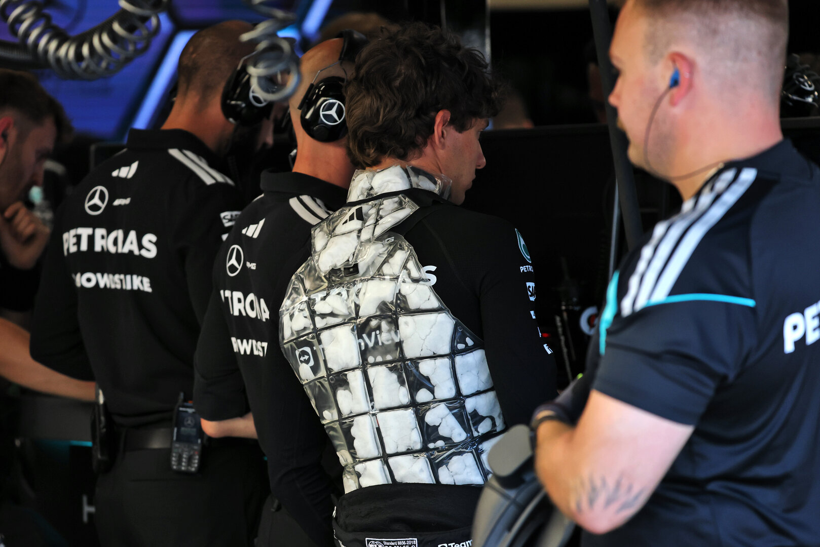 GP AUSTRIA, Andrea Kimi Antonelli (ITA) Mercedes AMG Formula One Team wearing a cooling vest.
26.06.2026. Formula 1 World Championship, Rd 8, Austrian Grand Prix, Spielberg, Austria, Practice Day.
- www.xpbimages.com, EMail: requests@xpbimages.com © Copyright: Batchelor / XPB Images