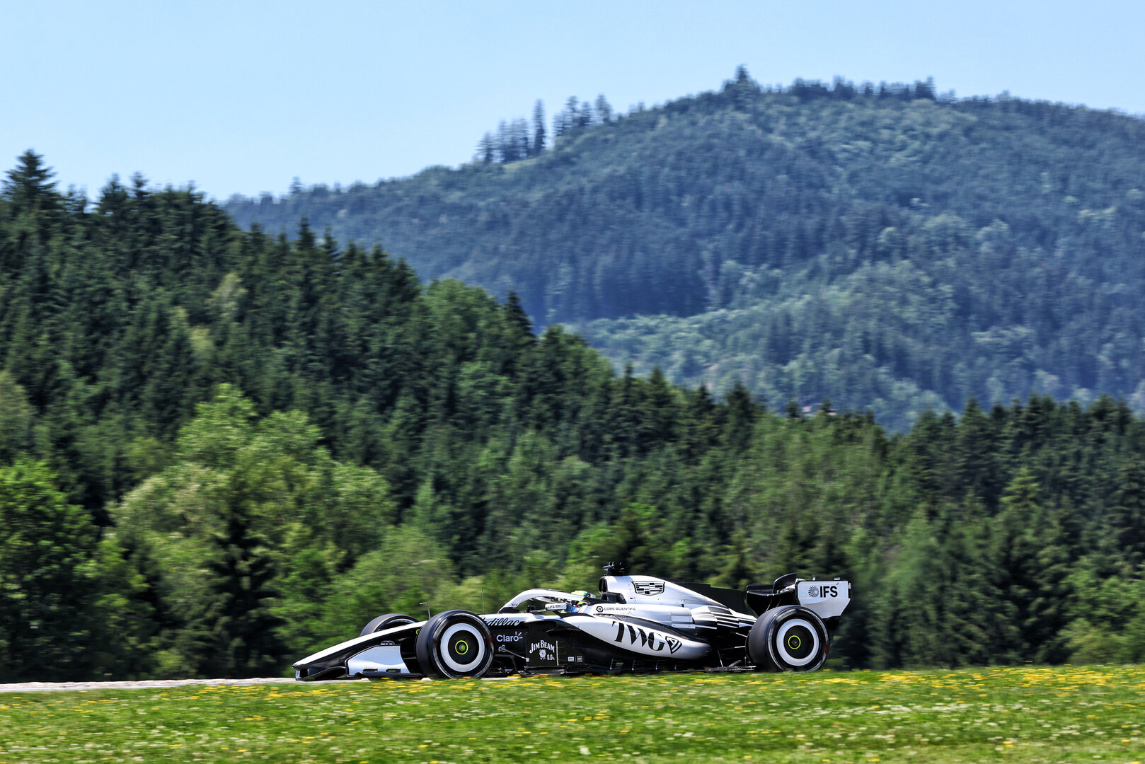 GP AUSTRIA, Sergio Perez (MEX) Cadillac Formula 1 Team MAC-26.
26.06.2026. Formula 1 World Championship, Rd 8, Austrian Grand Prix, Spielberg, Austria, Practice Day.
- www.xpbimages.com, EMail: requests@xpbimages.com © Copyright: Bearne / XPB Images